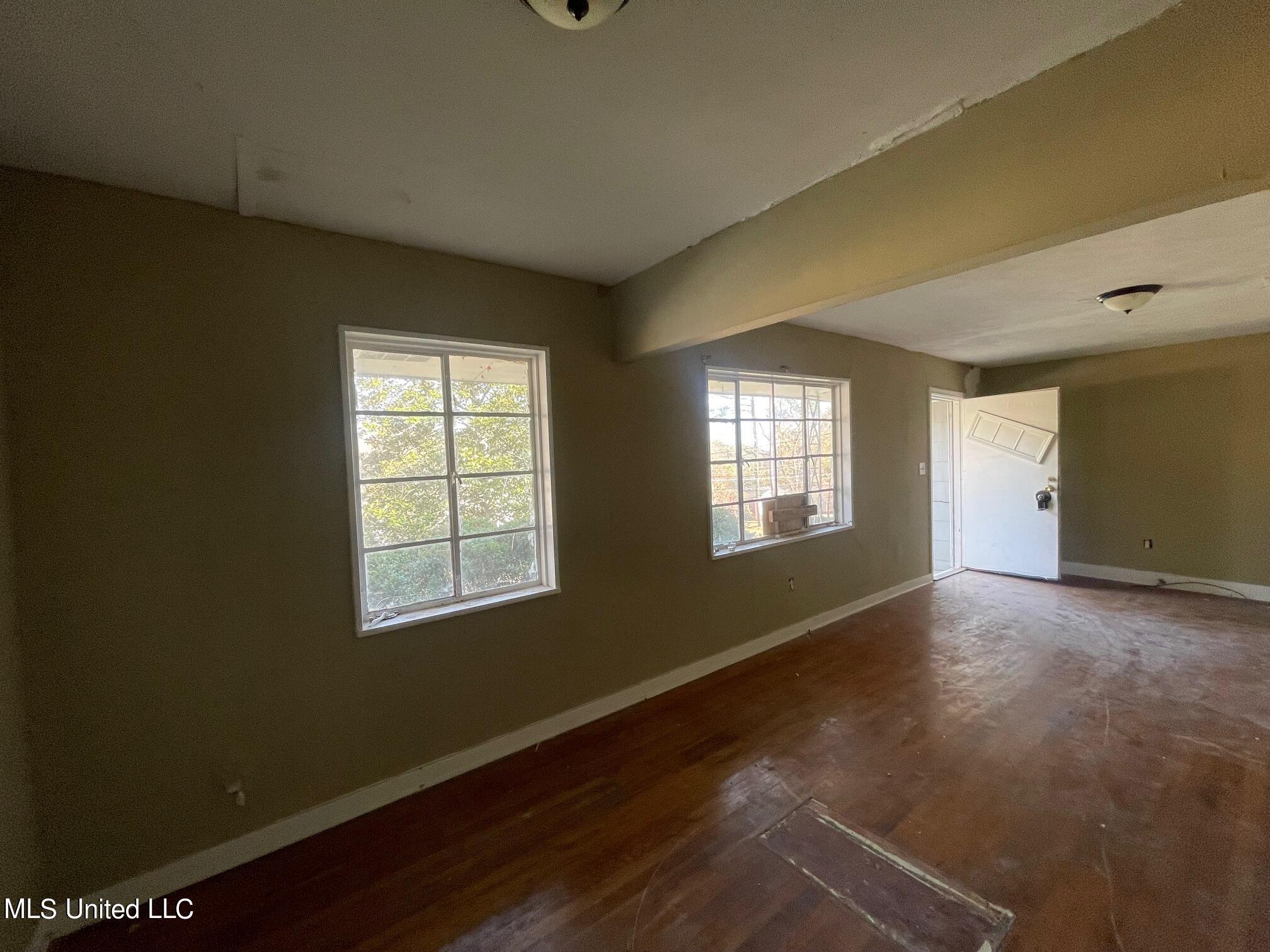 385 Lawrence Road Jackson, MS 39206 - Photo 2 of 5 IMG_7798