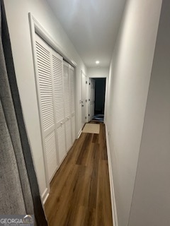 620 Executive Golf Villas Road St. Simons, GA 31522 - Photo 3 of 23 a view of a hallway