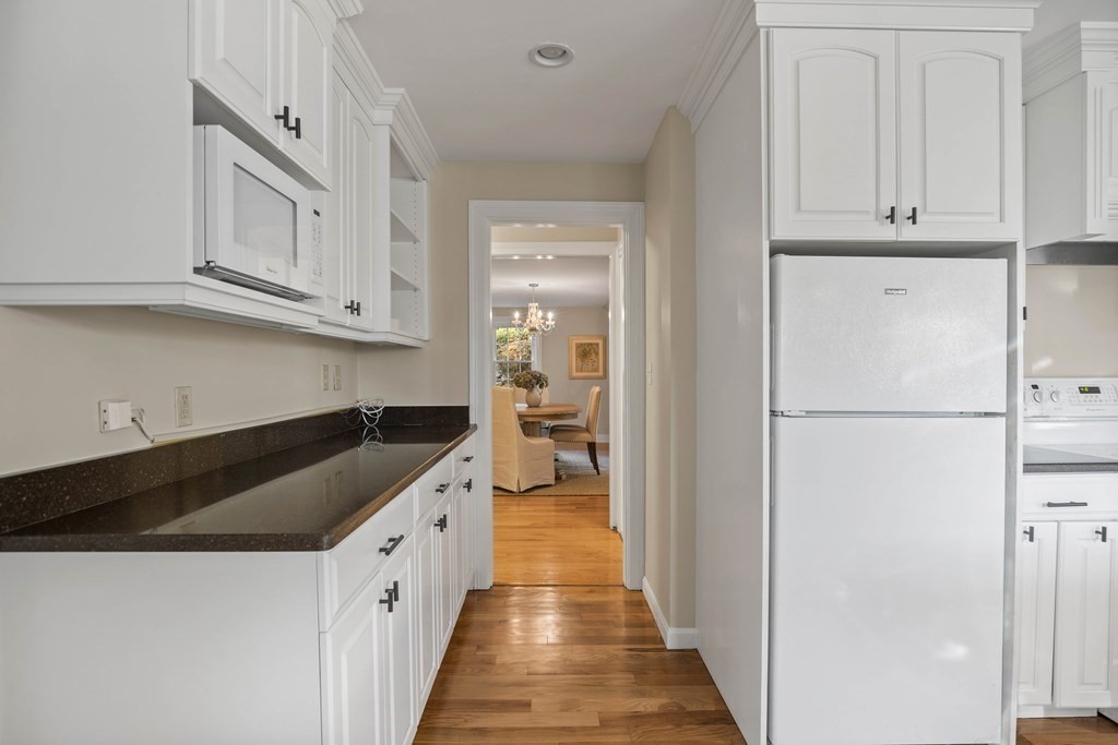 36 Fuller Road Lexington, MA 02420 - Photo 15 of 36