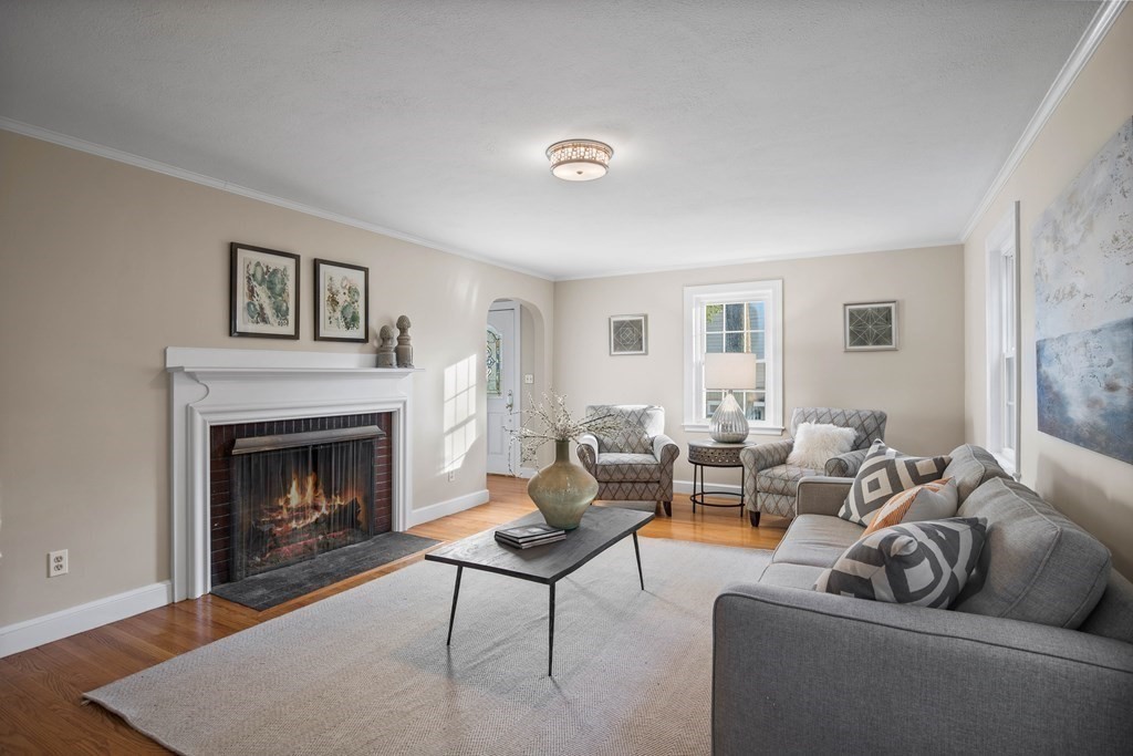 36 Fuller Road Lexington, MA 02420 - Photo 4 of 36