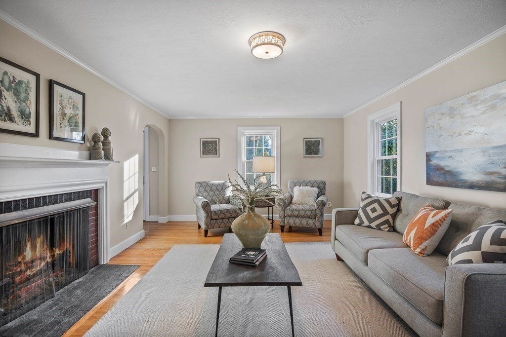 36 Fuller Road Lexington, MA 02420 - Photo 5 of 36