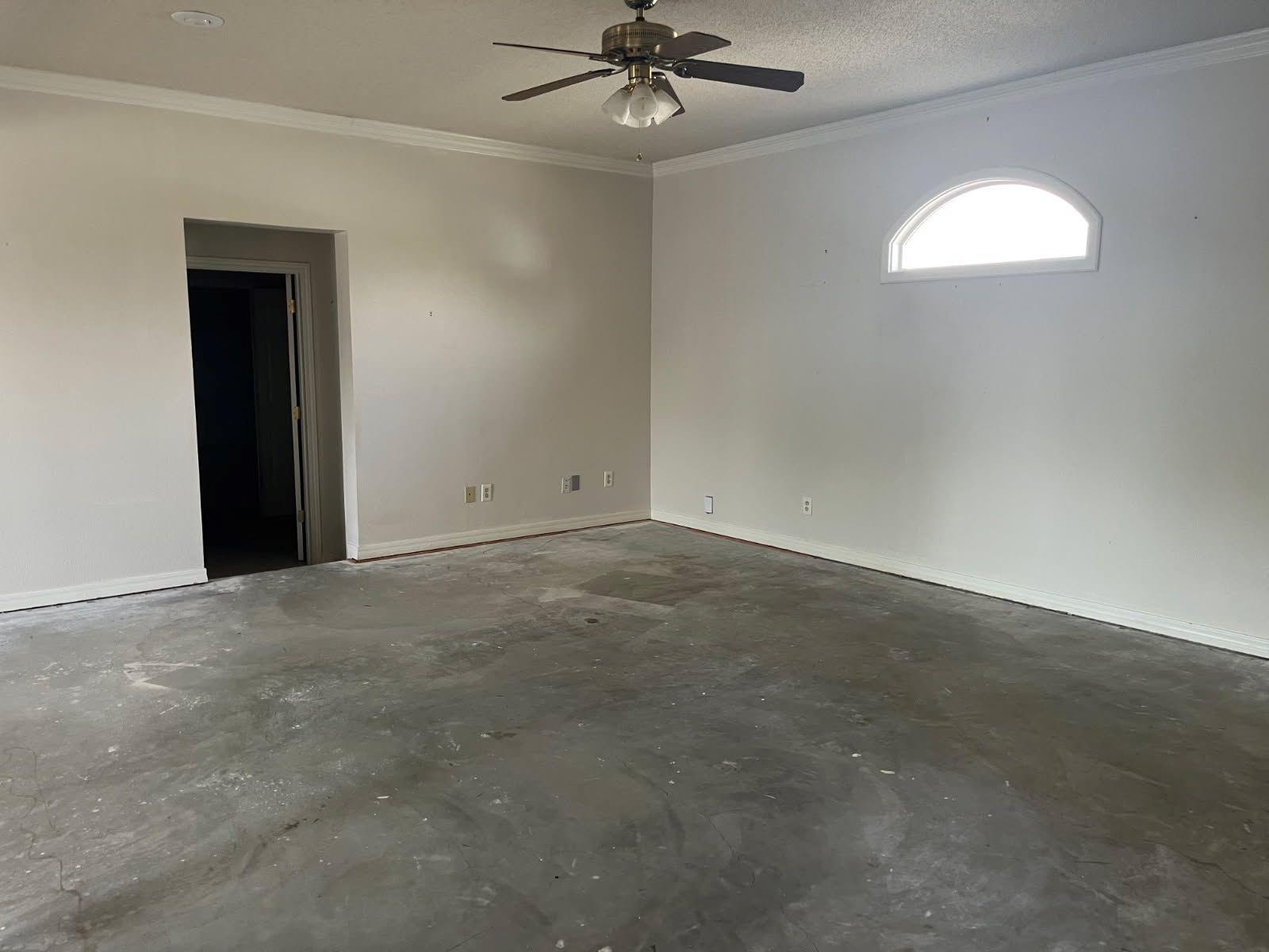 5527 94th Street Lubbock, TX 79424 - Photo 13 of 56 5527 94th lg room