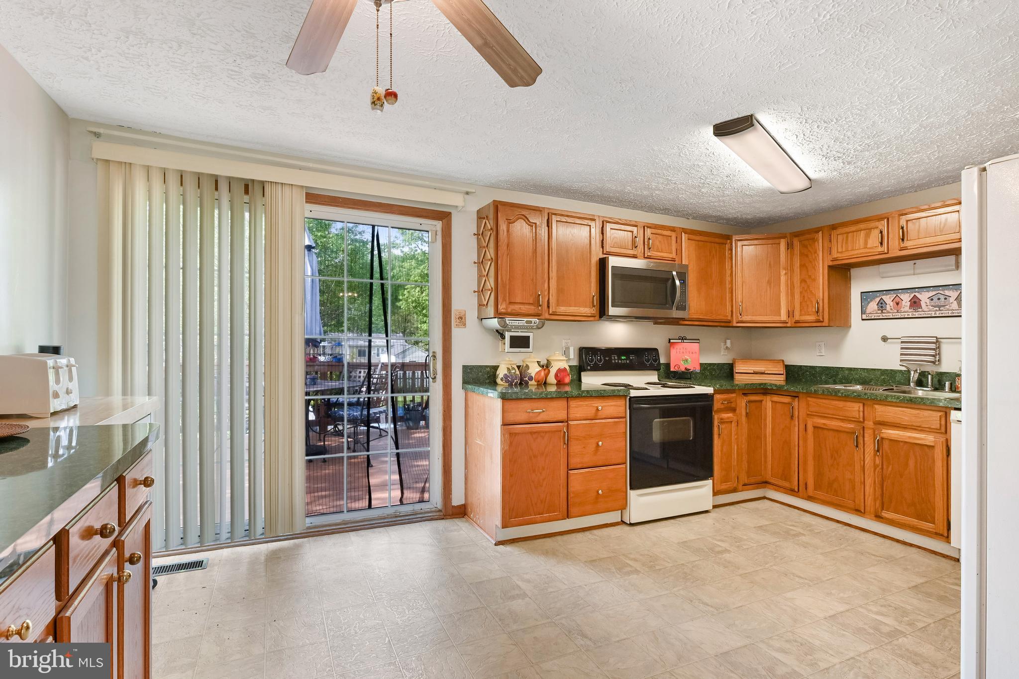 317 McKay Road Stevensville, MD 21666 - Photo 14 of 58 Large kitchen/dining area
