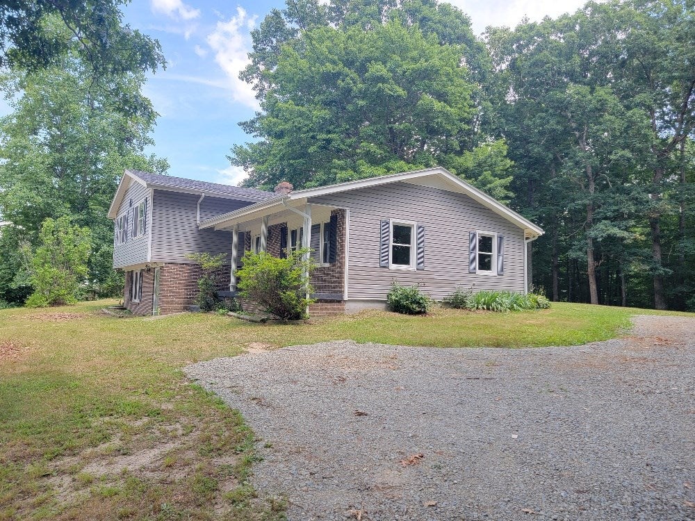 7996 Carsonville Road Independence, VA 24348 - Photo 26 of 30 Gallery Image 26