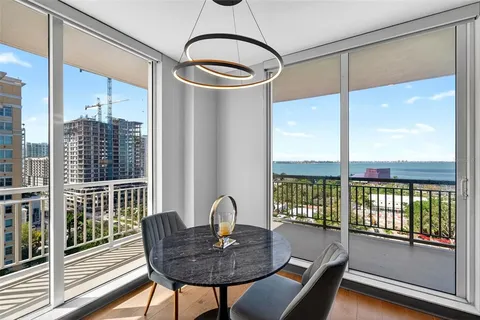 $1,300,000 | 800 North Tamiami Trail, Unit 1217, Sarasota, FL 34236