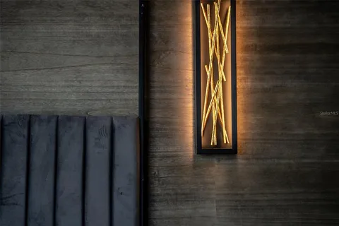 $1,300,000 | 800 North Tamiami Trail, Unit 1217, Sarasota, FL 34236