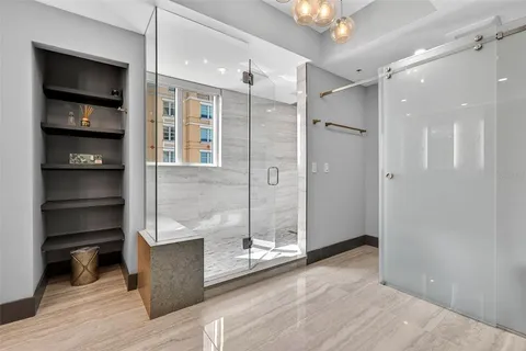 $1,300,000 | 800 North Tamiami Trail, Unit 1217, Sarasota, FL 34236