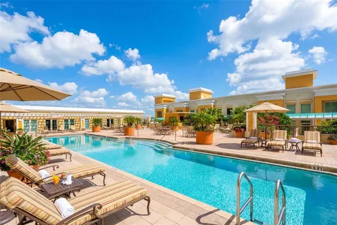 $1,300,000 | 800 North Tamiami Trail, Unit 1217, Sarasota, FL 34236