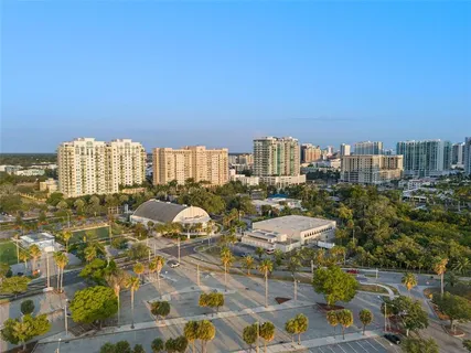 $1,300,000 | 800 North Tamiami Trail, Unit 1217, Sarasota, FL 34236