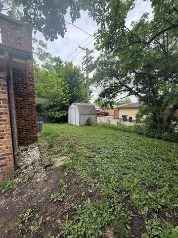 $429,000 | 674 East Algonquin Road, Des Plaines, IL 60016