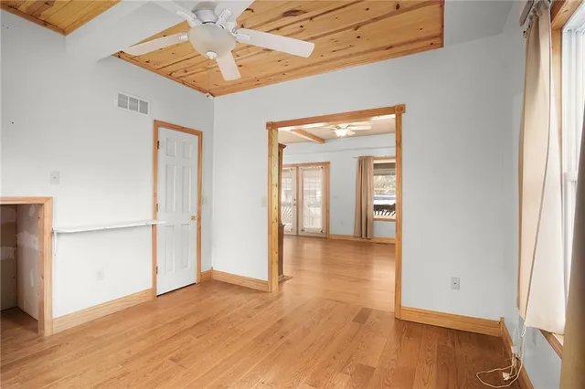 $299,900 | 427 Pine Street, Wellsville, KS 66092