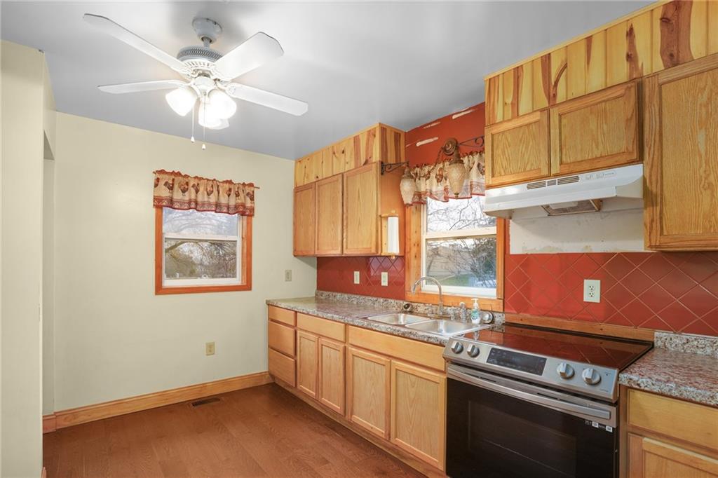 427 Pine Street Wellsville, KS 66092 - Photo 16 of 46