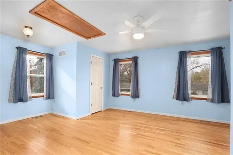 $299,900 | 427 Pine Street, Wellsville, KS 66092