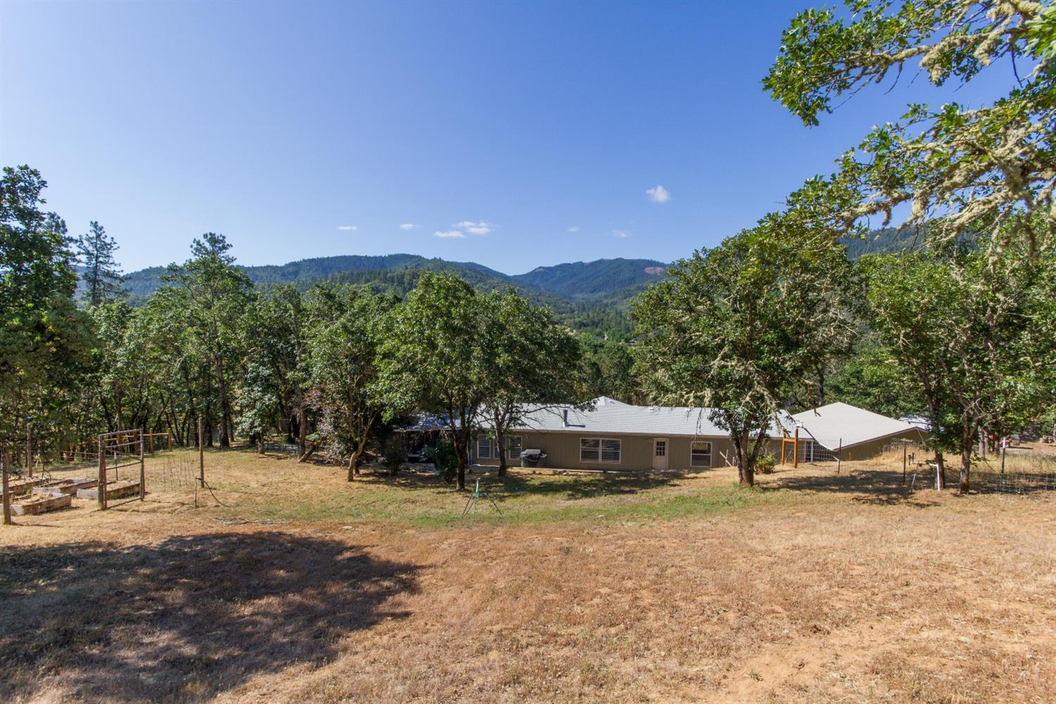 7472 Old Stage Road Central Point, OR 97502 - Photo 26 of 26 Additional Photo