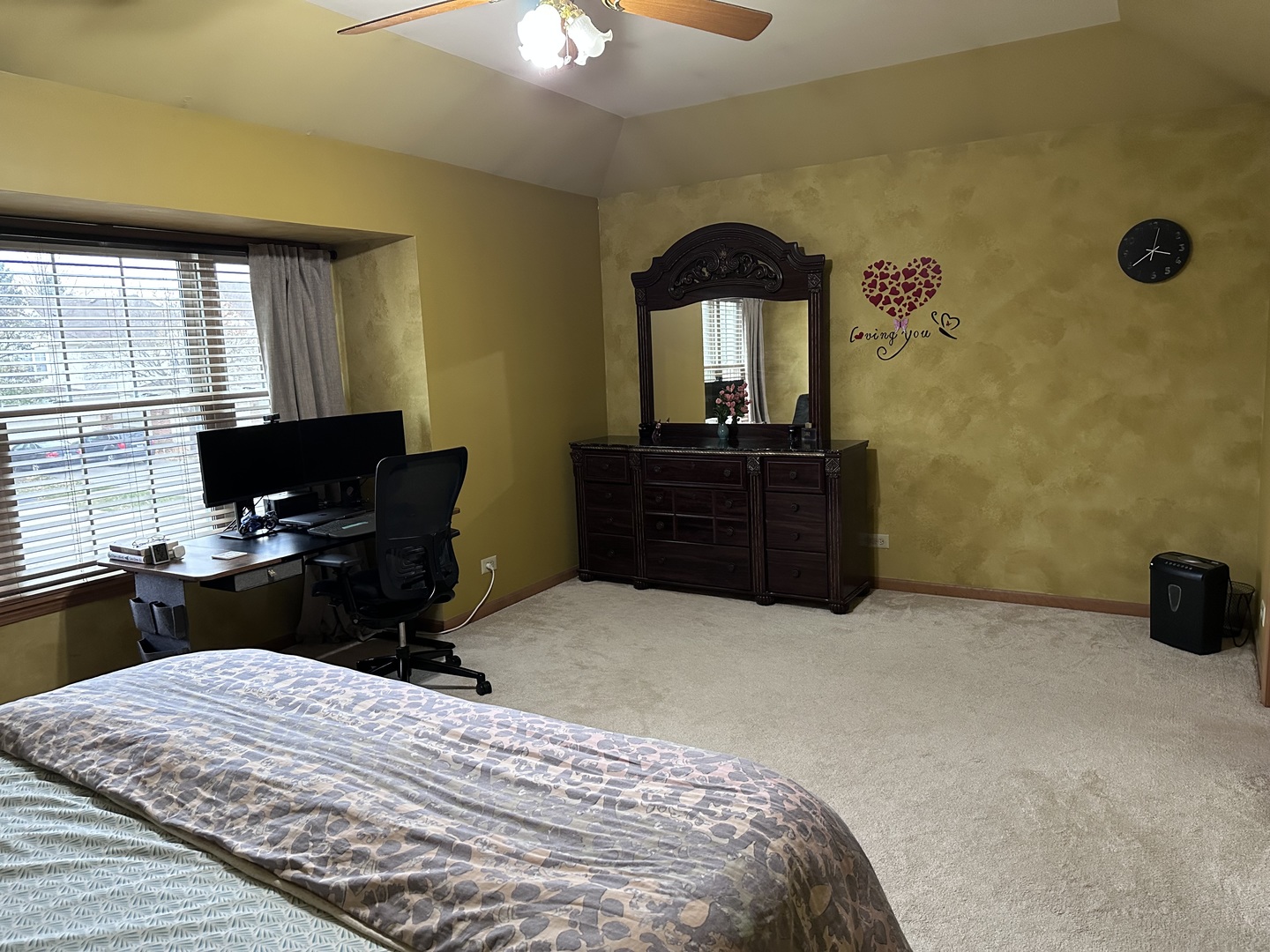 2153 Seaver Lane Hoffman Estates, IL 60169 - Photo 22 of 36 a bedroom with a bed and a dresser