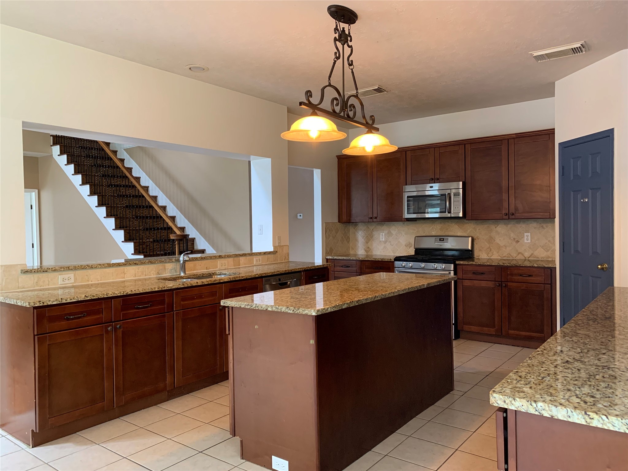 20703 Riviere Lane Spring, TX 77388 - Photo 15 of 50