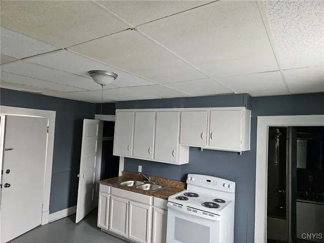 $575,000 | 900 North Alvord Street, Syracuse, NY 13208