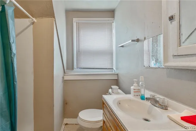 $575,000 | 900 North Alvord Street, Syracuse, NY 13208