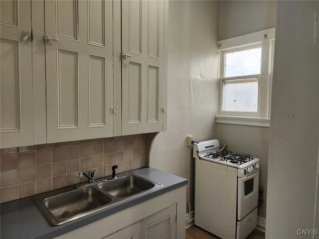 $575,000 | 900 North Alvord Street, Syracuse, NY 13208