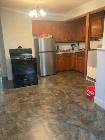 36 St Mary Street Fall River, MA 02720 - Photo 3 of 19