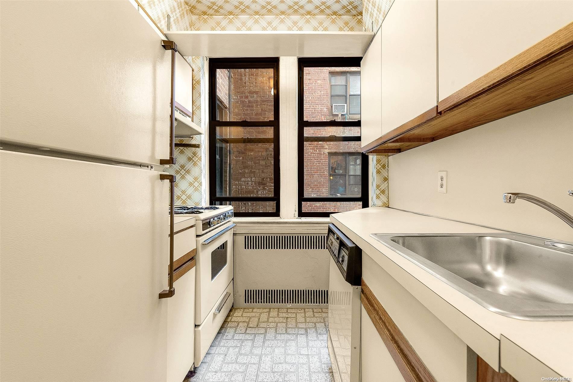 100-10 67th Road, Unit 3L Queens, NY 11375 - Photo 6 of 25