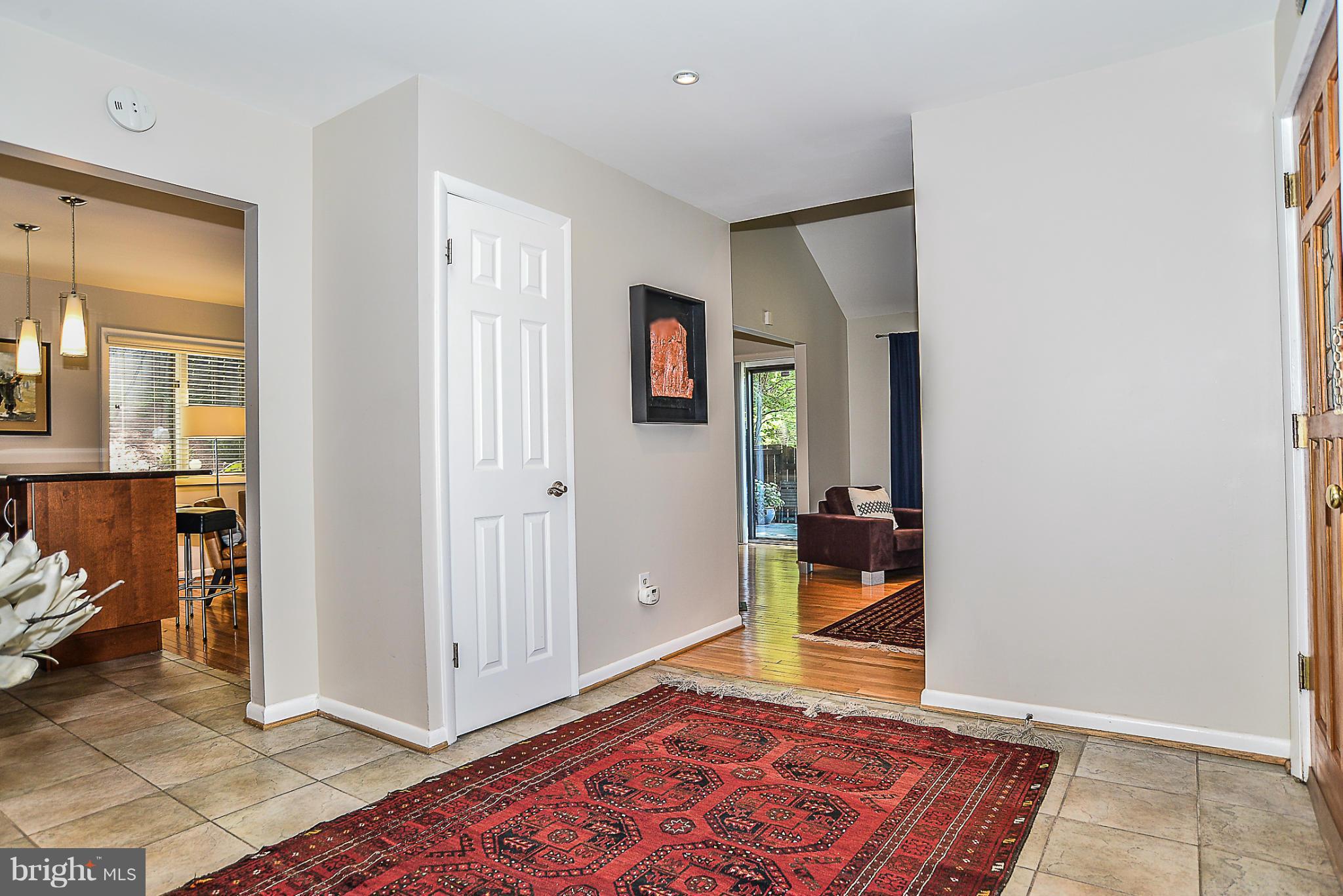 7505 Chancellor Way Springfield, VA 22153 - Photo 4 of 30 Interior (General)