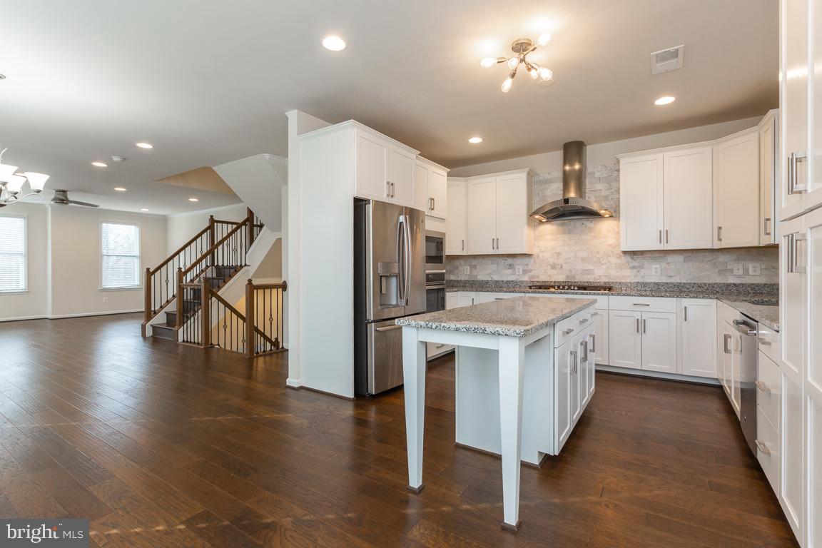 9136 Power House Road Lorton, VA 22079 - Photo 13 of 33