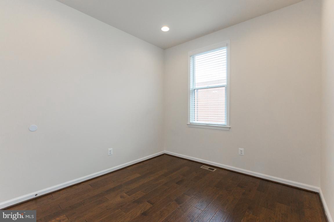 9136 Power House Road Lorton, VA 22079 - Photo 20 of 33