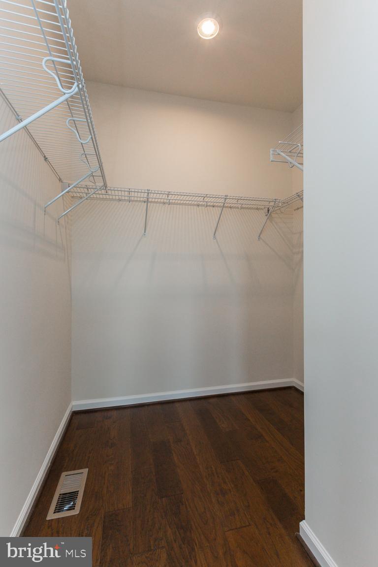 9136 Power House Road Lorton, VA 22079 - Photo 28 of 33