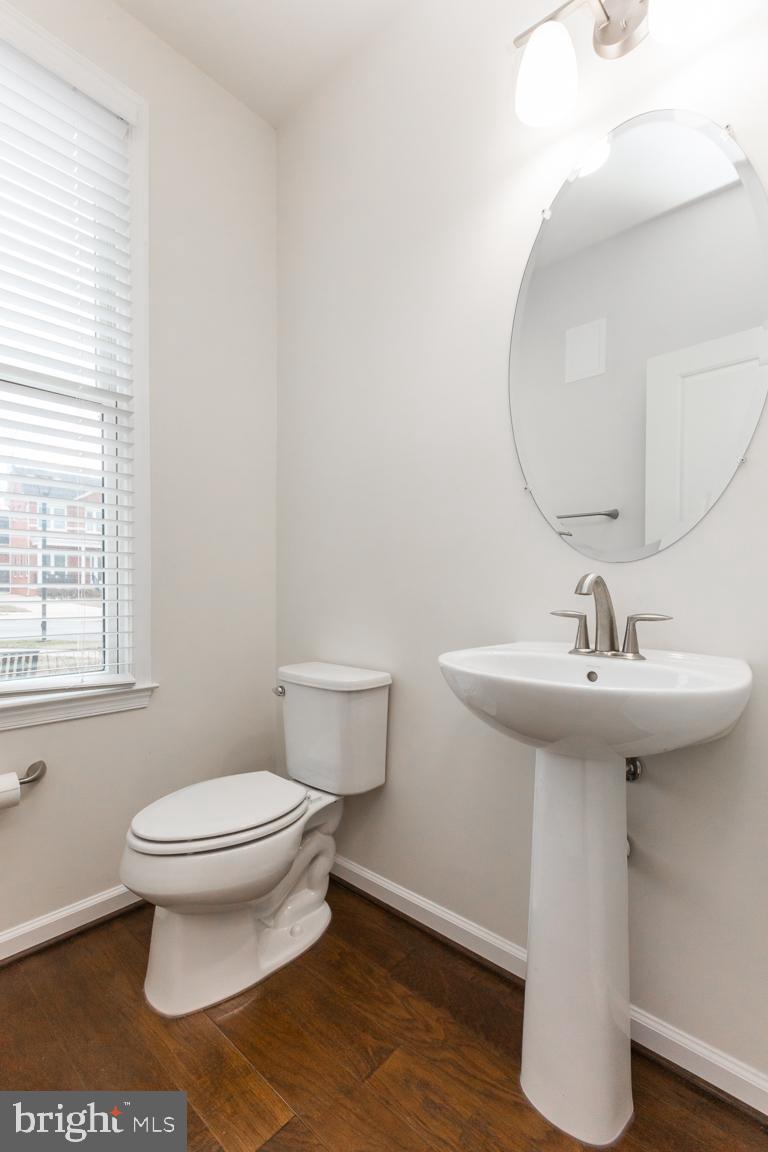 9136 Power House Road Lorton, VA 22079 - Photo 5 of 33