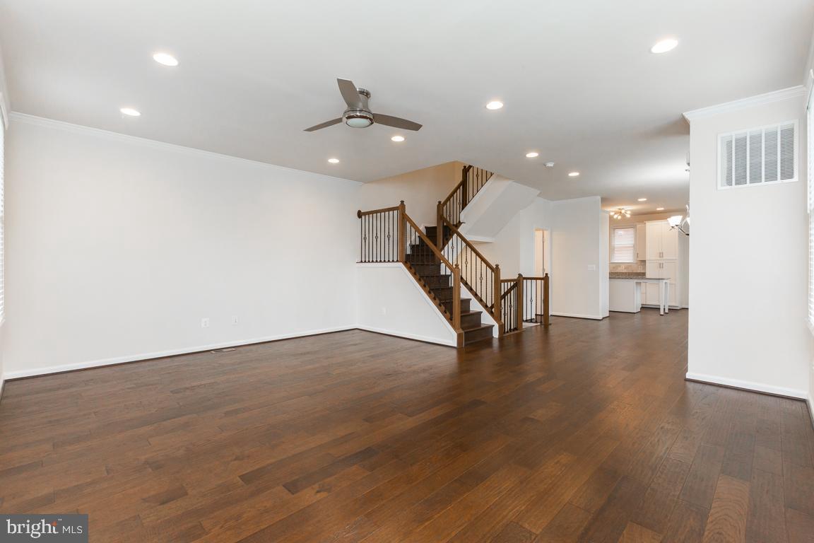 9136 Power House Road Lorton, VA 22079 - Photo 6 of 33