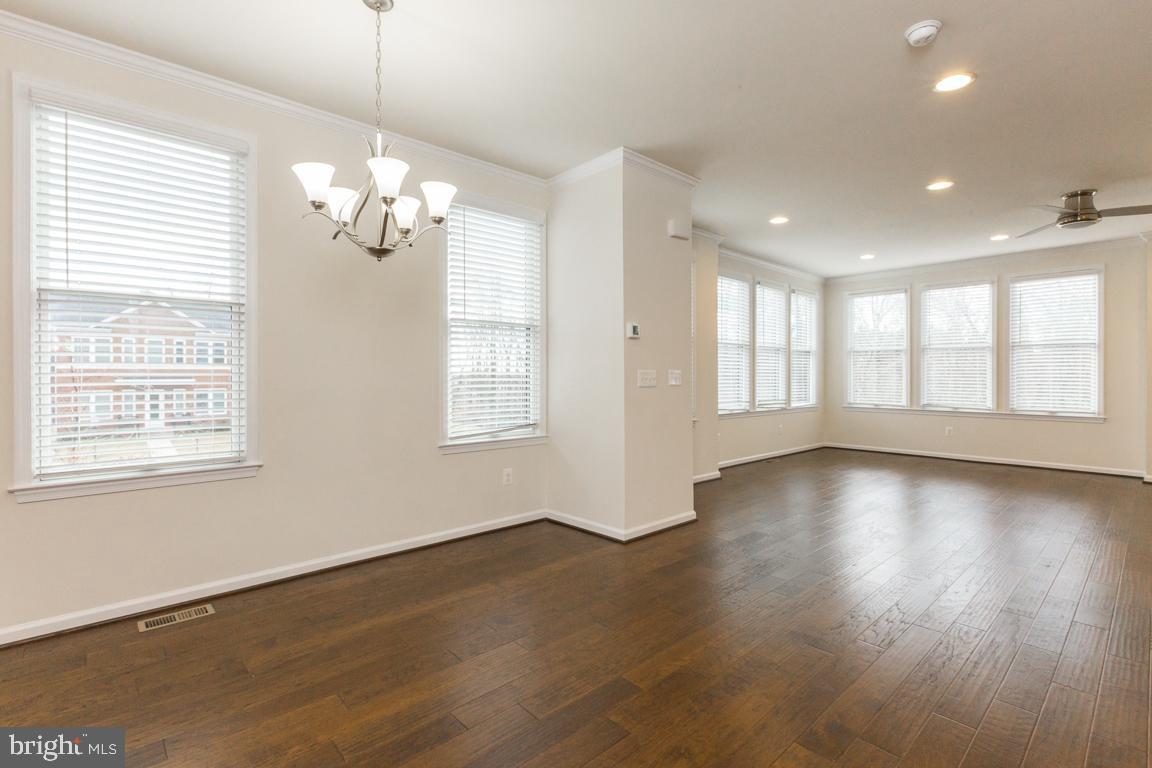 9136 Power House Road Lorton, VA 22079 - Photo 9 of 33