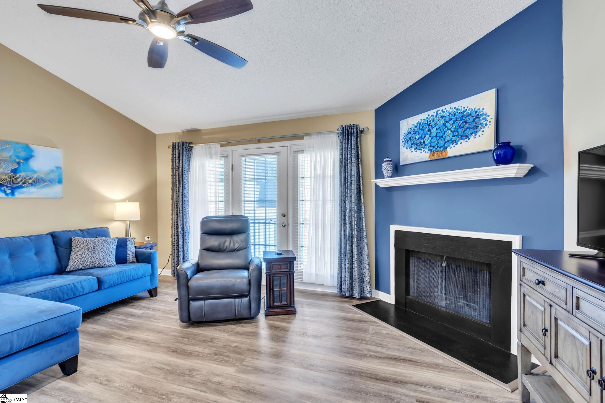 706 Pelham Square Way Greer, SC 29650 - Photo 3 of 24