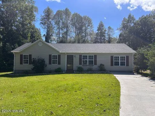 $1,450 | 303 Sedgefield Court, Jacksonville, NC 28540