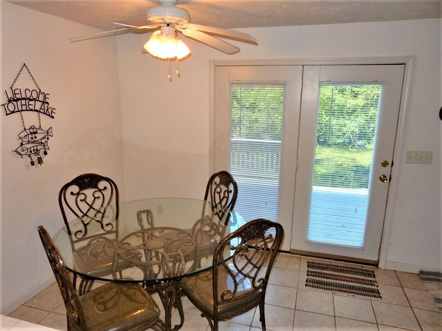 11687 Black Point Road Syracuse, IN 46567 - Photo 6 of 21 Gallery Image 6