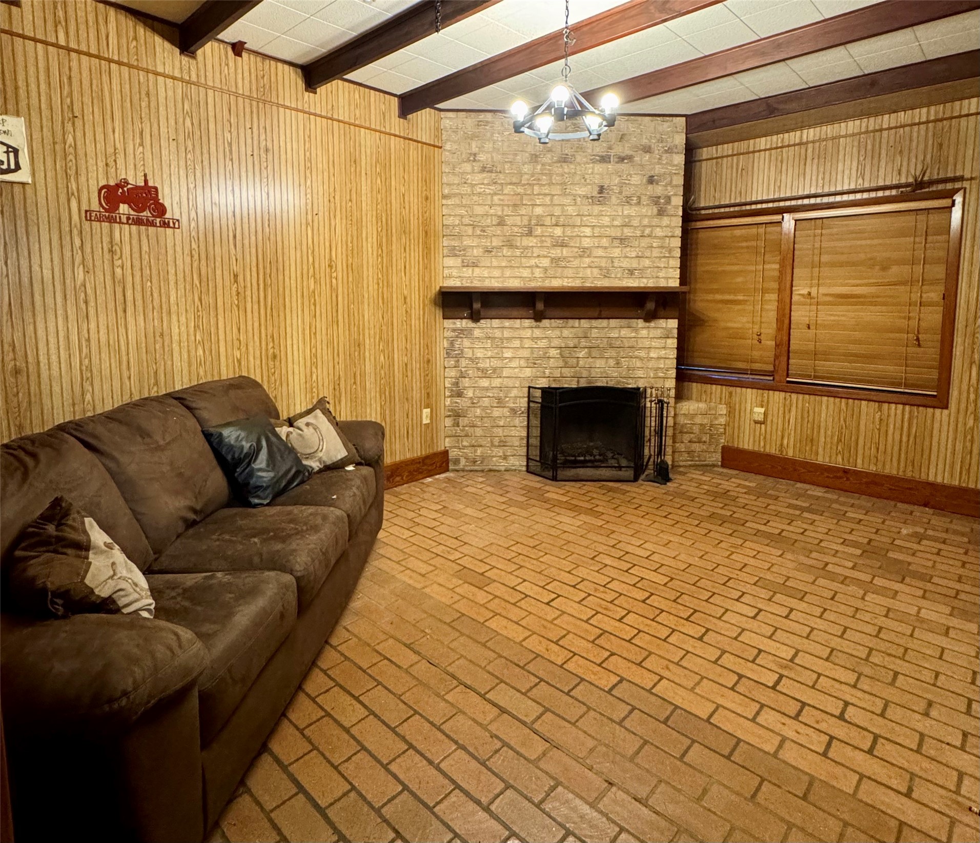 3706 College Street Damon, TX 77430 - Photo 13 of 22 a living room with furniture and a fireplace
