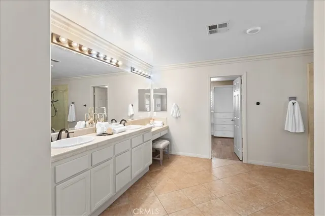 $1,277,000 | 693 John Drive, Corona, CA 92879