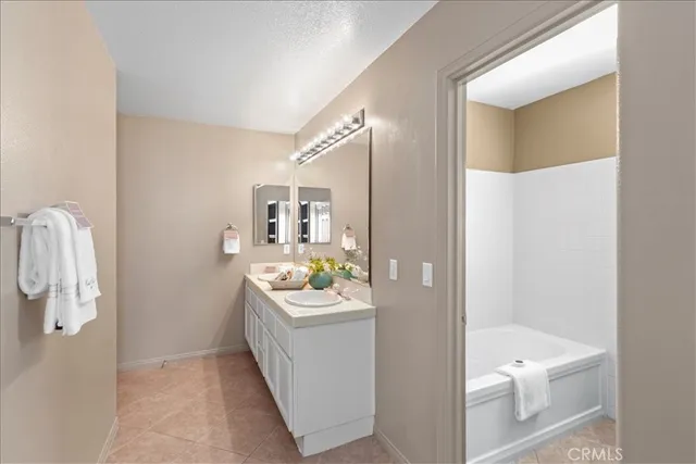 $1,277,000 | 693 John Drive, Corona, CA 92879