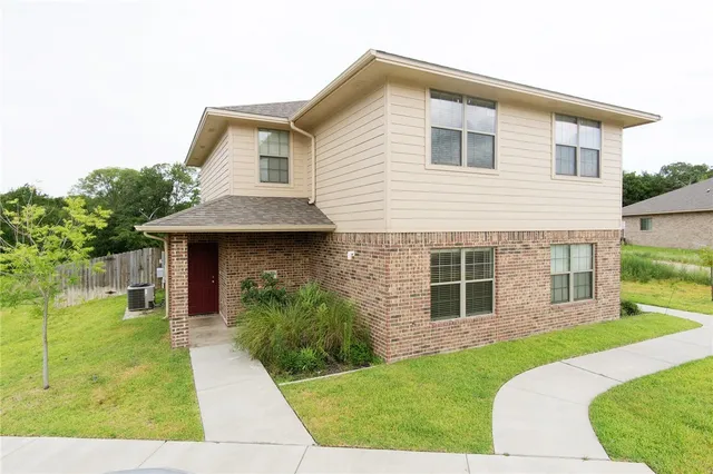 $462,500 | 4428-4430 Reveille Road, College Station, TX 77845
