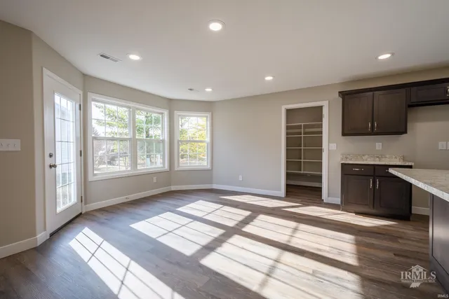 $352,682 | 2805 West Preserve Lane, Muncie, IN 47304