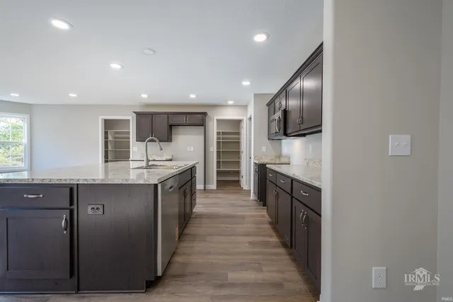 $352,682 | 2805 West Preserve Lane, Muncie, IN 47304