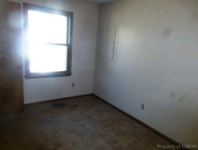 1903 Mark Pine Road Hayes, VA 23072 - Photo 7 of 9