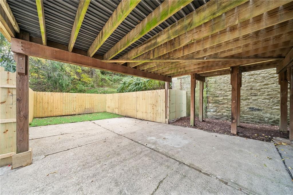 6 Tunstall Street Pittsburgh, PA 15207 - Photo 39 of 49 a view of backyard with green space