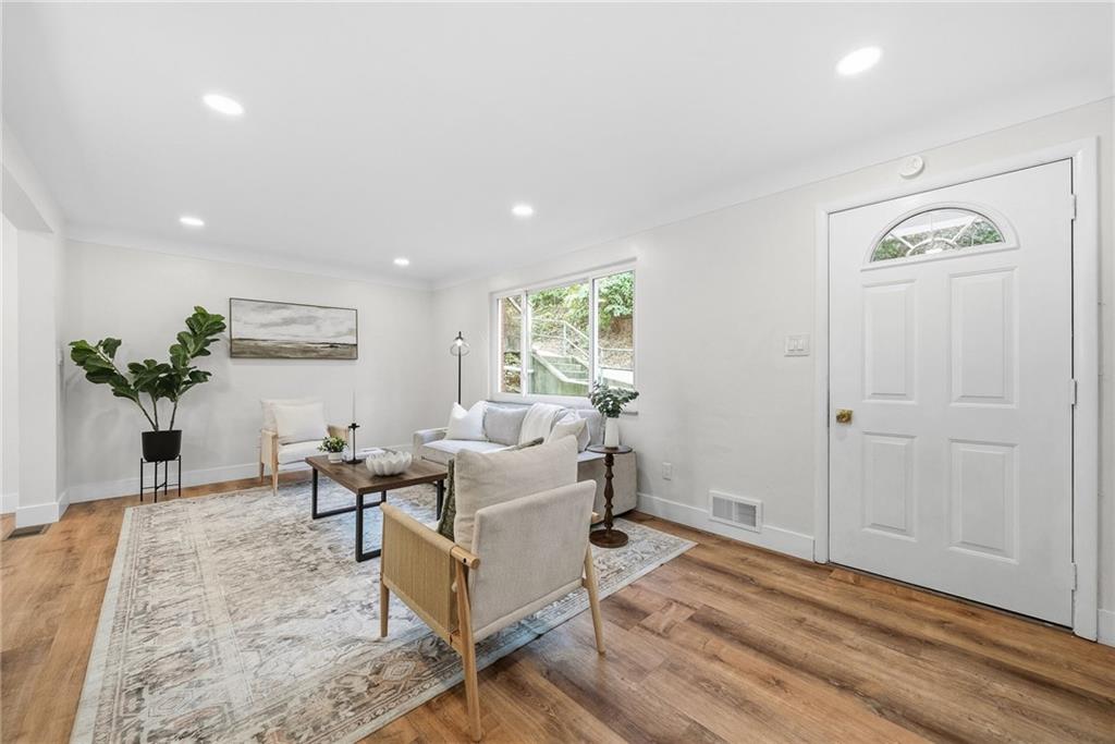 6 Tunstall Street Pittsburgh, PA 15207 - Photo 5 of 49