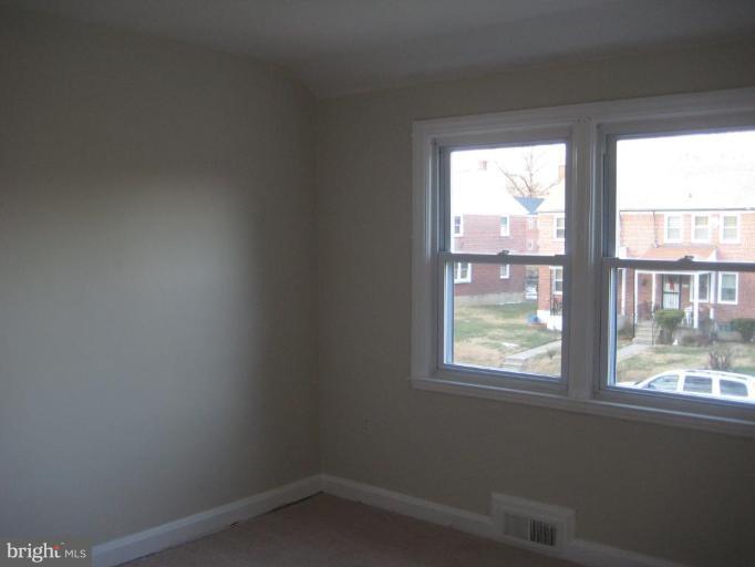 1021 St Dunstans Road Baltimore, MD 21212 - Photo 6 of 11 Master Bedroom
