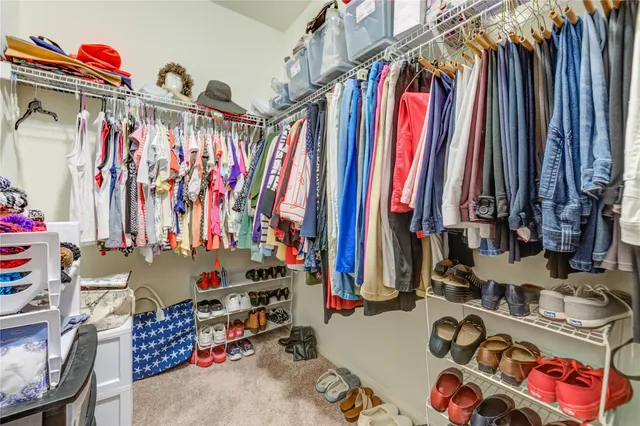 $249,900 | 9443 Sky Blue Drive, Rosharon, TX 77583