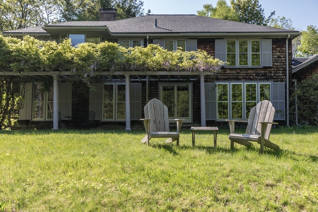 56 Ridgeway Road Weston, MA 02493 - Photo 35 of 39