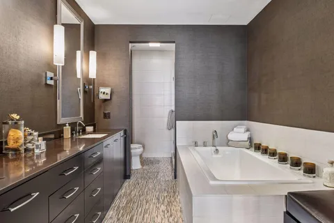 $575,000 | 201 South 11th Street, Unit 1120, Minneapolis, MN 55403
