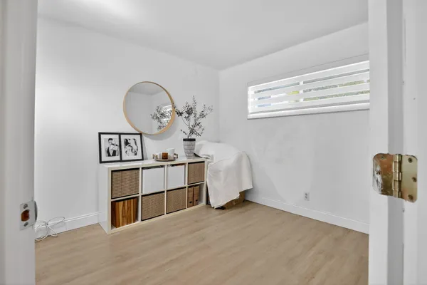 $2,000 | 9820 South Hollybrook Lake Drive, Unit 306, Pembroke Pines, FL 33025