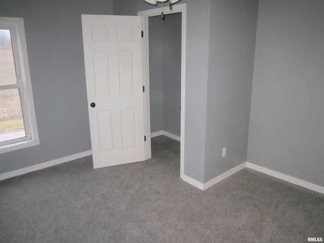 $299,900 | 10844 Cr 2950 Road East, Mason City, IL 62664